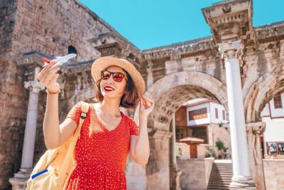 Antalya: Old Town Walking Tour incl. Turkish Tea and Baklava - Stop 1: Old Town Bazaar for Photos and First Impressions