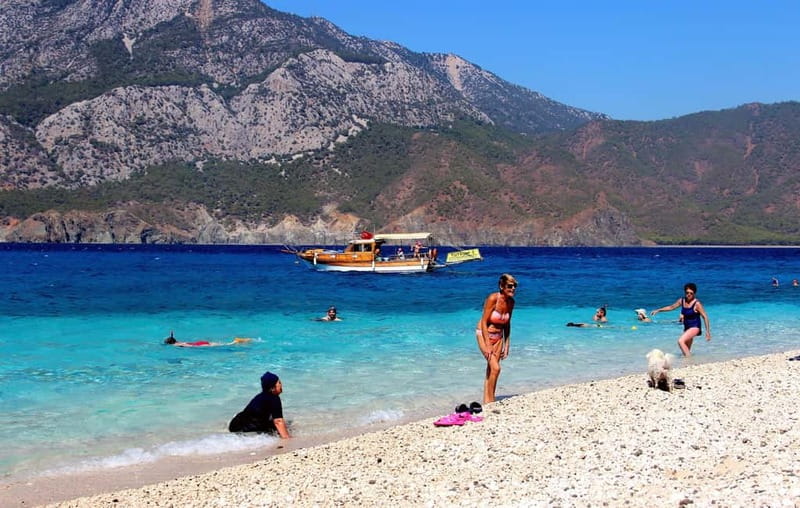 From Antalya/Kemer: Suluada Boat Trip w/Lunch & Snorkeling - The onboard Turkish lunch: simple, filling, and timed well
