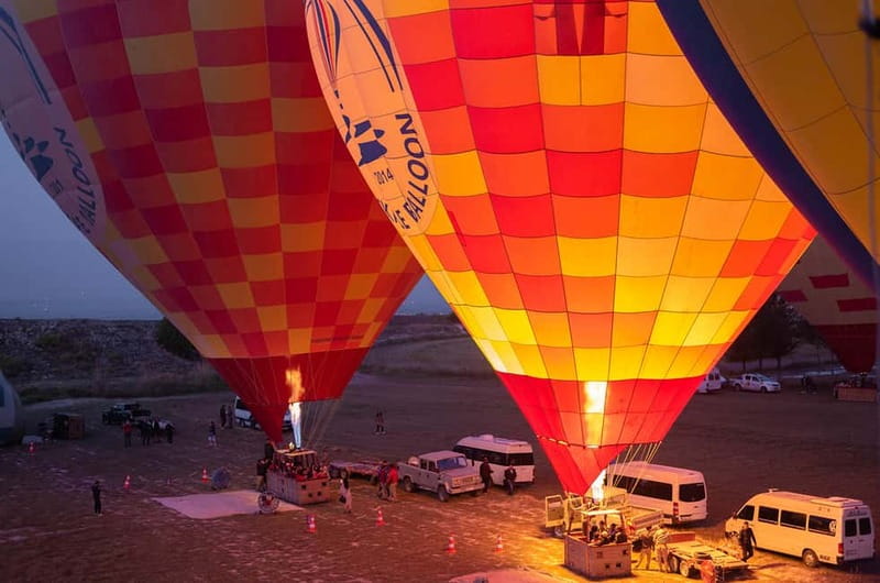 Side/Alanya: Pamukkale Hot Air Balloon Flight w/Lunch - Lunch at the End: Open Buffet, Real Food Energy